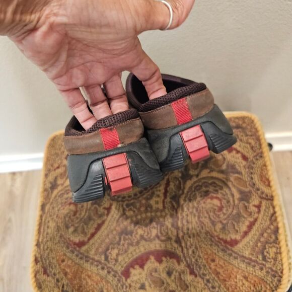 Cole Haan Air Women's Brown Waterproof Hiking Slip-On Mules Size 11 - Picture 4 of 7